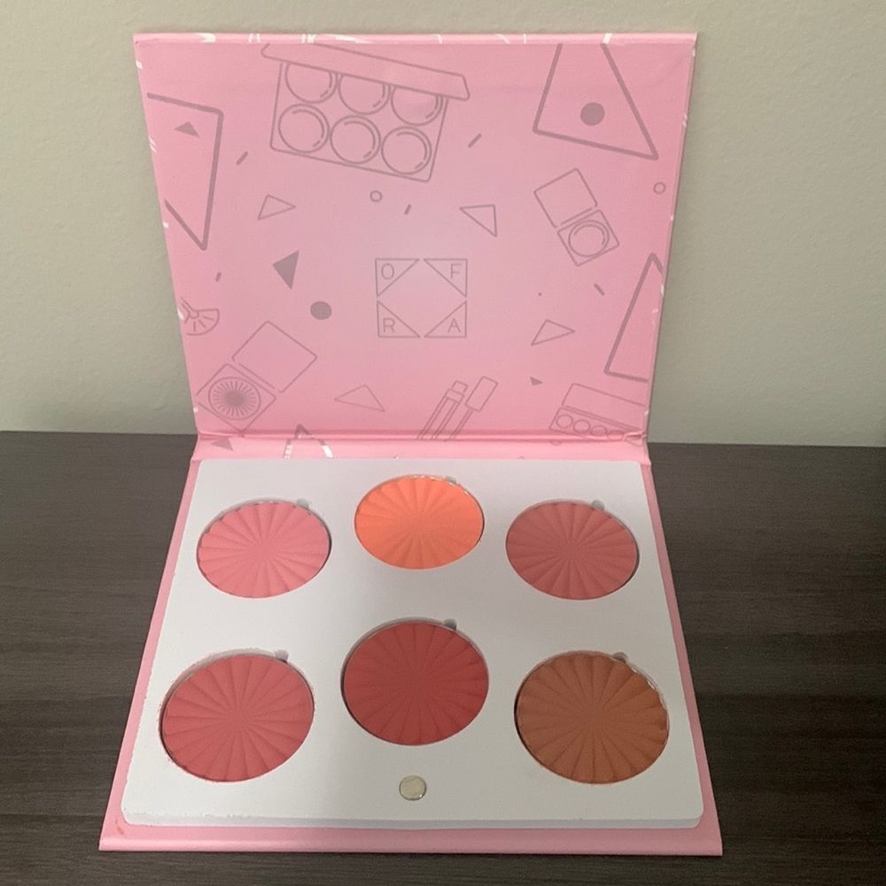 Ofra charm your cheeks palette